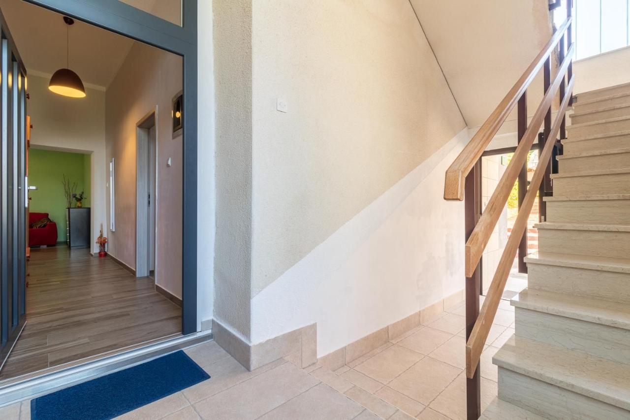 Monteparadiso プーラ エクステリア 写真